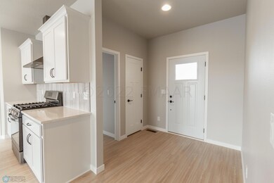 7372 30th St S, Fargo, ND 58104 - photo 6