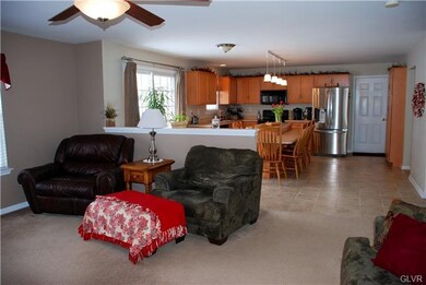 1816 Merlot Dr, Easton, PA 18045 - photo 7