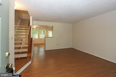 18903 Coral Grove Terrace, Germantown, MD 20874 - photo 3