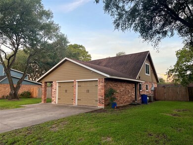 2816 El Camino St, Bay City, TX 77414 - photo 2