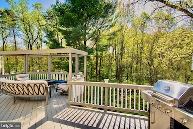 1882 Foxstone Dr, Vienna, VA 22182 - photo 2