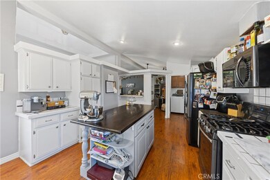 33467 Hidden Hollow Dr, Wildomar, CA 92595 - photo 4