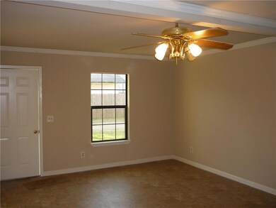 313 N Roe St, Fort Worth, TX 76108 - photo 4