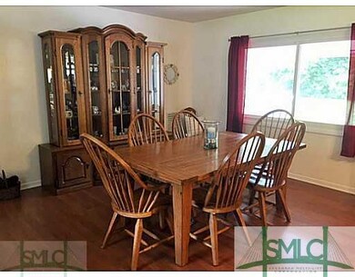 Dining Room. Spacious living/dining room with view