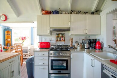 312 E Chop Dr, Oak Bluffs, MA 02557 - photo 6