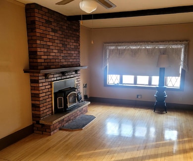 924 Grand St, Oshkosh, WI 54901 - photo 5