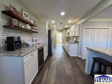 16 E Gateway Dr, Terre Haute, IN 47802 - photo 6