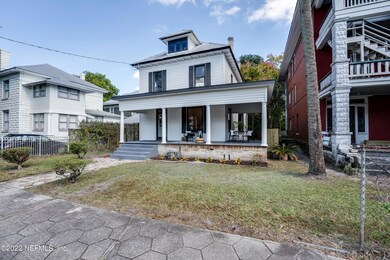 202211011543 Walnut St002LARGE