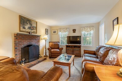 16 Lockewood Dr, Franklin, MA 02038 - photo 5