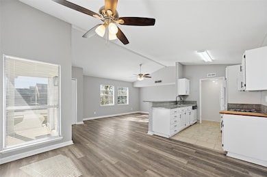 6078 Dooley Dr, the Colony, TX 75056 - photo 6