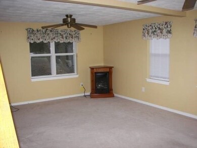 22 W Hill Dr, Westminster, MA 01473 - photo 5