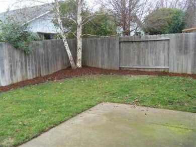 542 Countryside Dr, Central Point, OR 97502 - photo 5