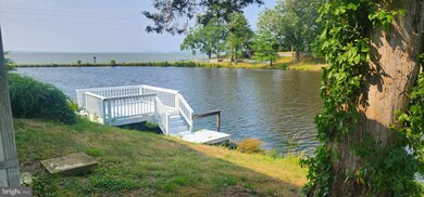 127 Riverview Cir, Colonial Beach, VA 22443 - photo 3