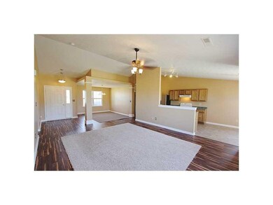 12998 Dolphins Ln, Fishers, IN 46037 - photo 6