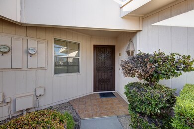 10518 W Palmeras Dr, Sun City, AZ 85373 - photo 3