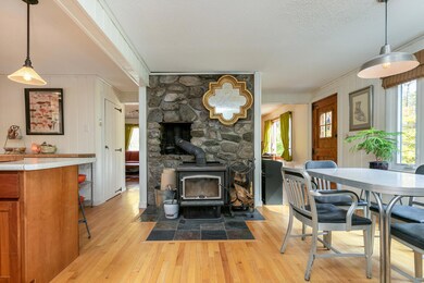 23 Mountain View Rd Gray ME-large-007-05