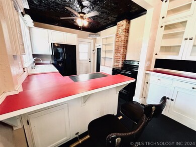 1102 4th Ave SW, Ardmore, OK 73401 - photo 6