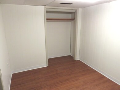 781 E Lincoln Ave, Des Plaines, IL 60018 - photo 2