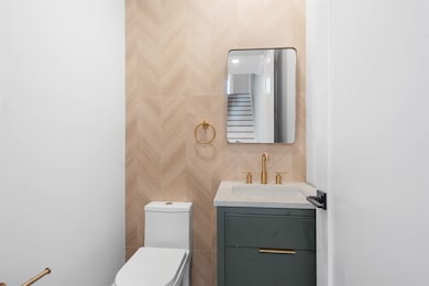 362 Lafayette Ave unit B, Cliffside Park, NJ 07010 - photo 6