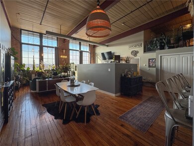 685 Social St unit 310, Woonsocket, RI 02895 - photo 5