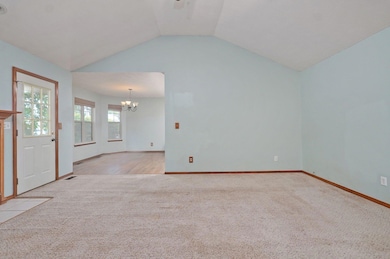7-web-or-mls-907 West Turnberry Blvd-7