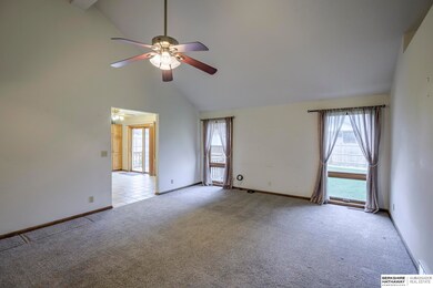 16927 Patterson Dr, Omaha, NE 68135 - photo 6