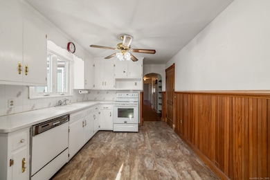 349 Amity Rd, Bethany, CT 06524 - photo 2