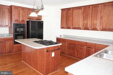 44 Brentsmill Dr, Stafford, VA 22554 - photo 2