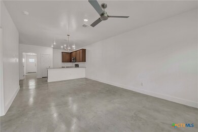 1226 S College Ave, Troy, TX 76579 - photo 4