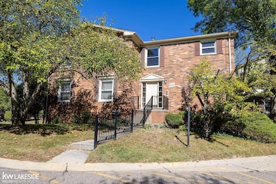 6322 Pepper Hill St unit 62, West Bloomfield, MI 48322 - photo 3