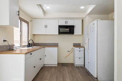 12240 Carnation Ln unit C, Moreno Valley, CA 92557 - photo 7