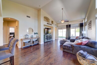 960 N Adams Ct-5