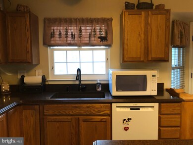 15504 Clayburn Dr, Laurel, MD 20707 - photo 4