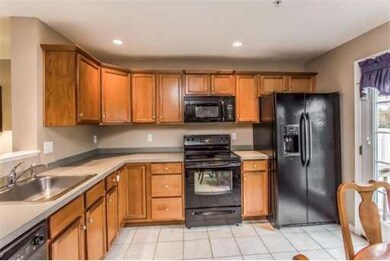 87 Boxberry Ln, Rockland, MA 02370 - photo 6