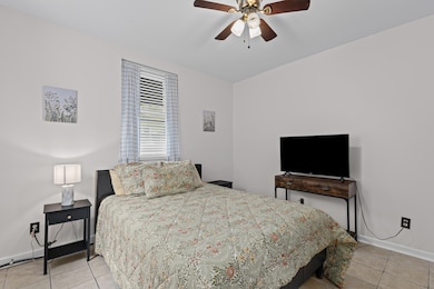 24 Bee St unit F, Charleston, SC 29403 - photo 4