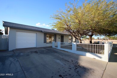 3072 N 42nd Ln, Phoenix, AZ 85019 - photo 3