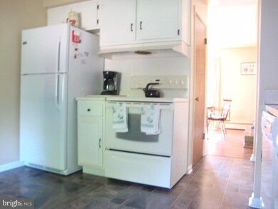 312 Miller Dr, Strasburg, VA 22657 - photo 6