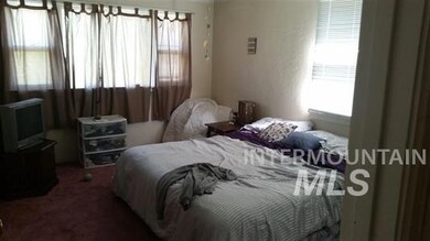 203 E Colorado Ave, Nampa, ID 83686 - photo 6