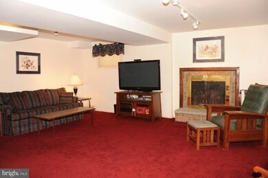 7004 Elkton Dr, Springfield, VA 22152 - photo 2