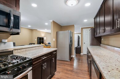 1029 Foxcroft Ln, Essex, MD 21221 - photo 4