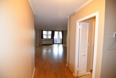 Hawthorne Place Condominium unit 9M, Boston, MA 02114 - photo 2