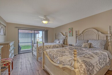 3833 S Banana River Blvd Unit-large-014-