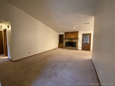 2001 W Honolulu St, Broken Arrow, OK 74012 - photo 4