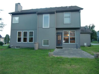 Rear Elevation / Cement Patio