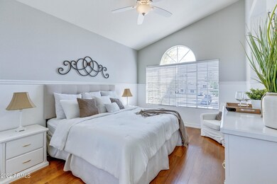 1226 E Hearne Way-28