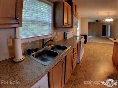 141 Oak Creek Rd, Statesville, NC 28625 - photo 5