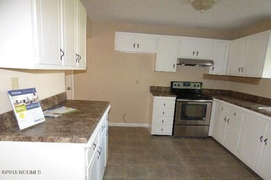 808 Oakwood Ave, Jacksonville, NC 28546 - photo 7