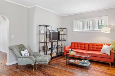 19 E 19th Holland-1