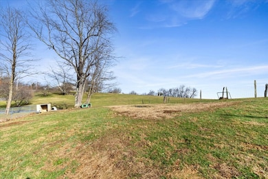 304 S Greever St, Rural Retreat, VA 24368 - photo 6