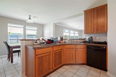 3801 Parry Field Ct, Pearland, TX 77584 - photo 6